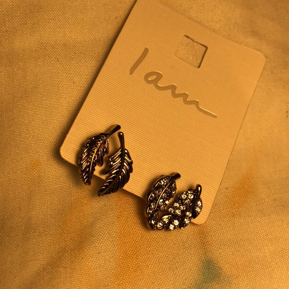 I am silver gold leaf trippy earrings